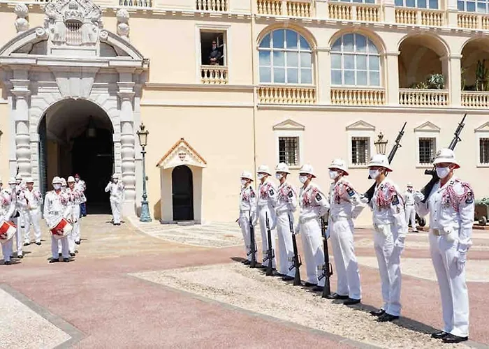 شقة Monaco # - 4 Persons - Hypercenter - Private Parking - Clim - Full Renovated - Fast Wifi *