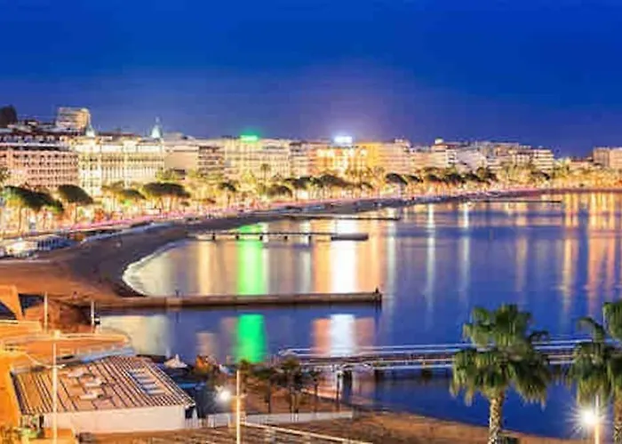 Monaco # - 4 Persons - Hypercenter - Private Parking - Clim - Full Renovated - Fast Wifi مينتون