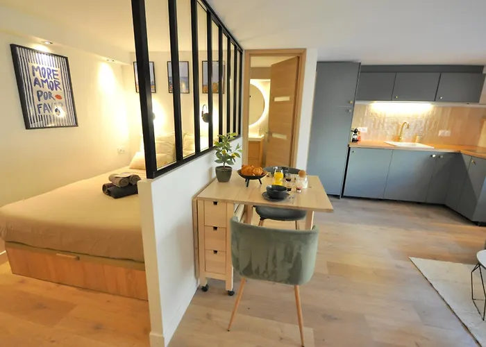 شقة Monaco # - 4 Persons - Hypercenter - Private Parking - Clim - Full Renovated - Fast Wifi *