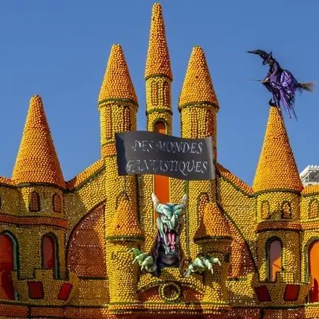 Apartament Monaco # - 4 Persons - Hypercenter - Private Parking - Clim - Full Renovated - Fast Wifi *