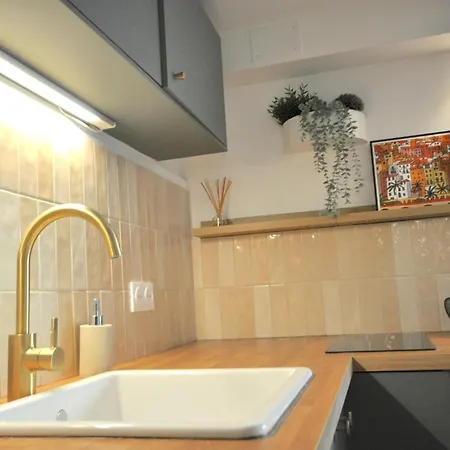 Monaco # - 4 Persons - Hypercenter - Private Parking - Clim - Full Renovated - Fast Wifi * Mentona