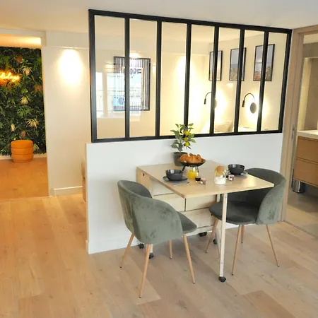 Apartament Monaco # - 4 Persons - Hypercenter - Private Parking - Clim - Full Renovated - Fast Wifi