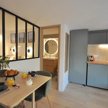 Monaco # - 4 Persons - Hypercenter - Private Parking - Clim - Full Renovated - Fast Wifi Apartament *