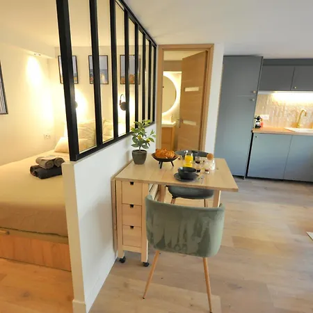 Apartament Monaco # - 4 Persons - Hypercenter - Private Parking - Clim - Full Renovated - Fast Wifi *