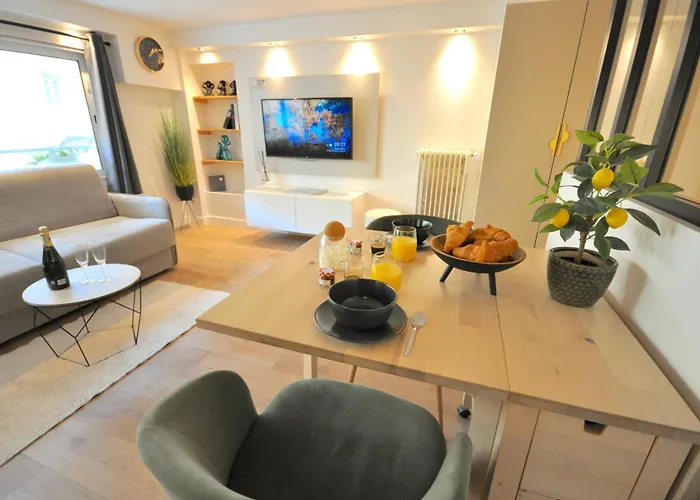Monaco # - 4 Persons - Hypercenter - Private Parking - Clim - Full Renovated - Fast Wifi Lejlighed *