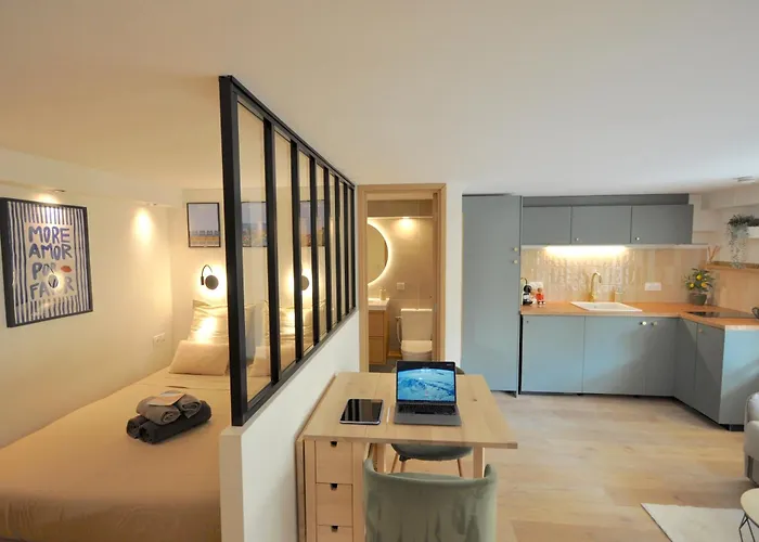 Monaco # - 4 Persons - Hypercenter - Private Parking - Clim - Full Renovated - Fast Wifi Lejlighed Menton